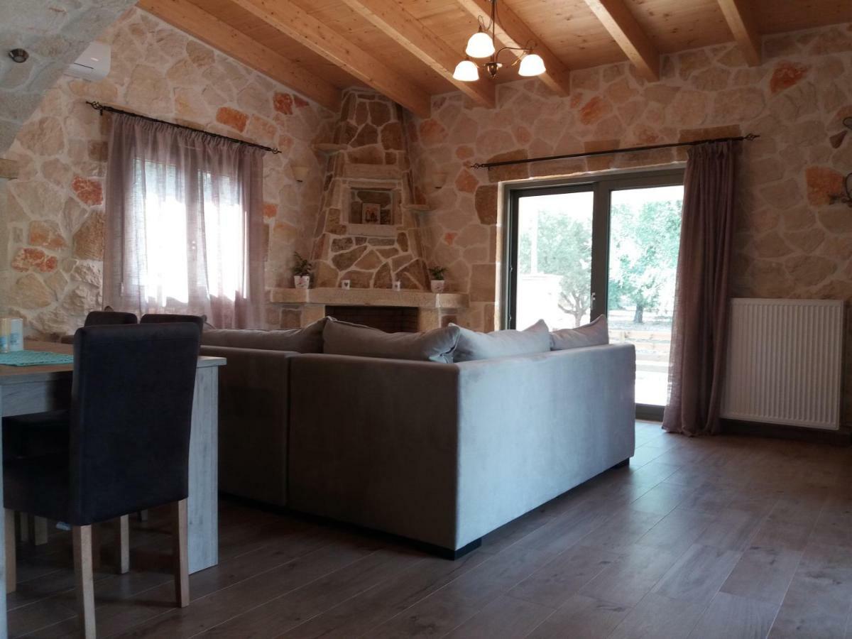 Villa Liberta Keri Екстериор снимка