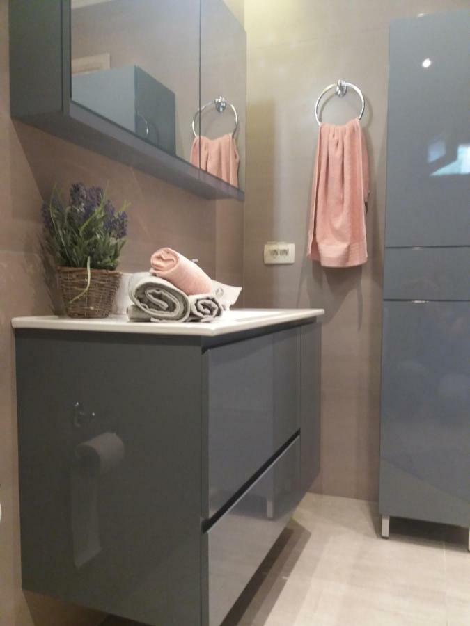 Villa Liberta Keri Екстериор снимка