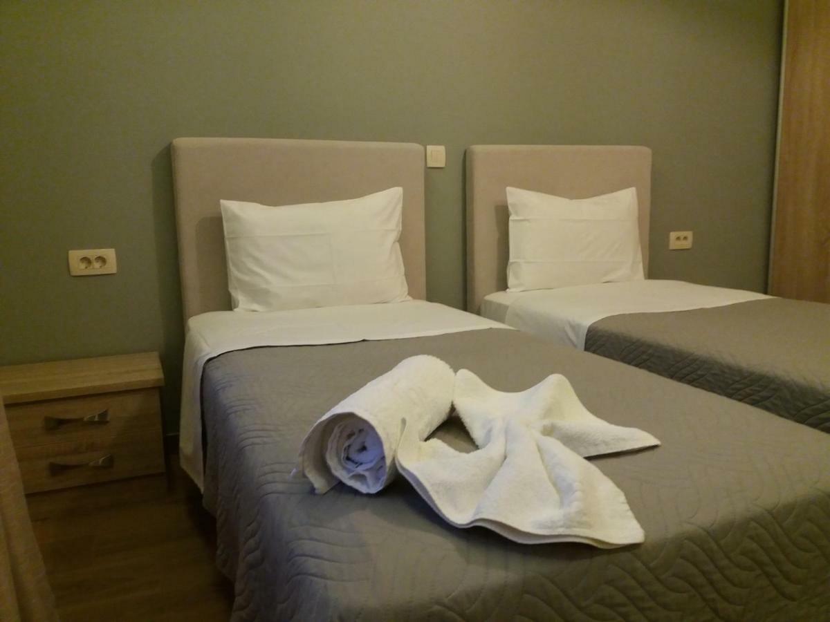 Villa Liberta Keri Екстериор снимка