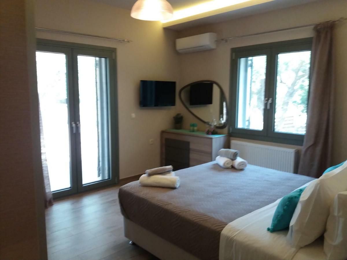 Villa Liberta Keri Екстериор снимка